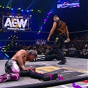 AEW_Double_or_Nothing_2019_720p_HDTV_H264-XWT_mp40208.jpg